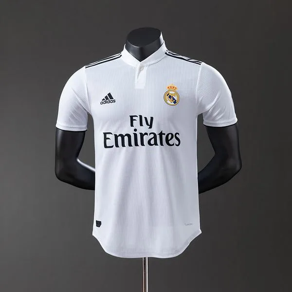 Camiseta de fútbol Real Madrid 2018/19 LOCAL MANGA CORTA VERSION JUGADOR